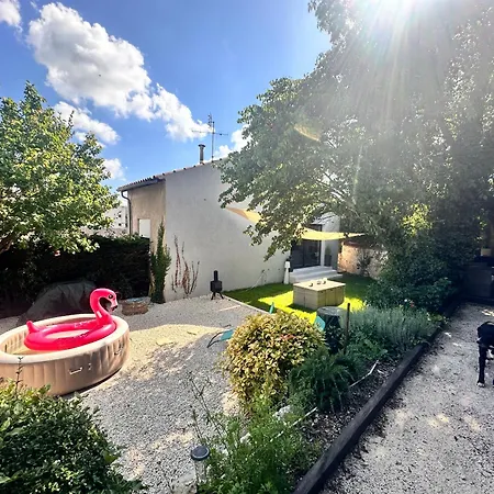 La Maison De La Fontaine - Jacuzzi And Petanque * Nîmes