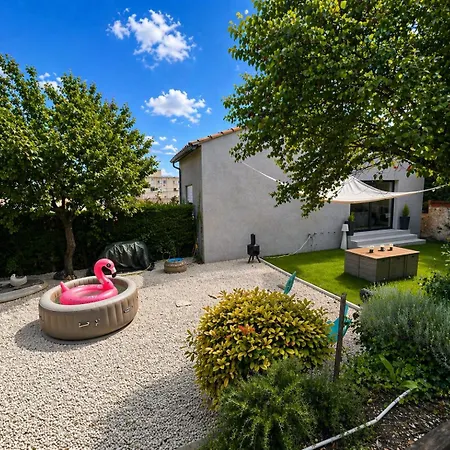 Ferienhaus La Maison De La Fontaine - Jacuzzi And Petanque Nîmes